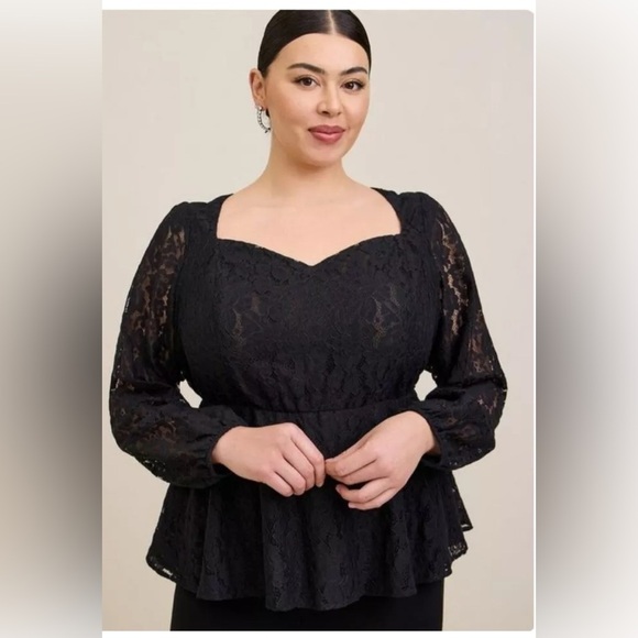 Torrid Peplum Lace Puff Sleeve Top Plus Size 1X Black Sweetheart Neckline - Picture 1 of 7